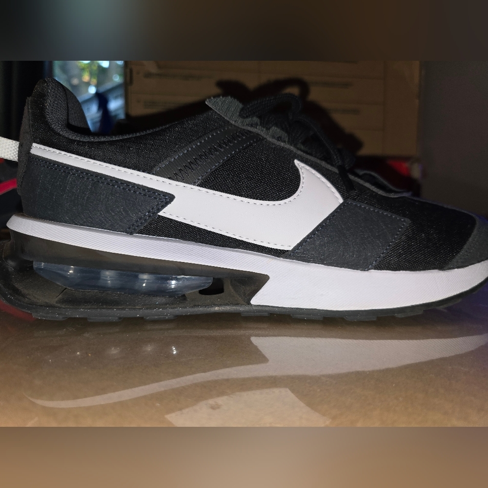 Nike Air Max's Pre Day - Picture 2 of 9